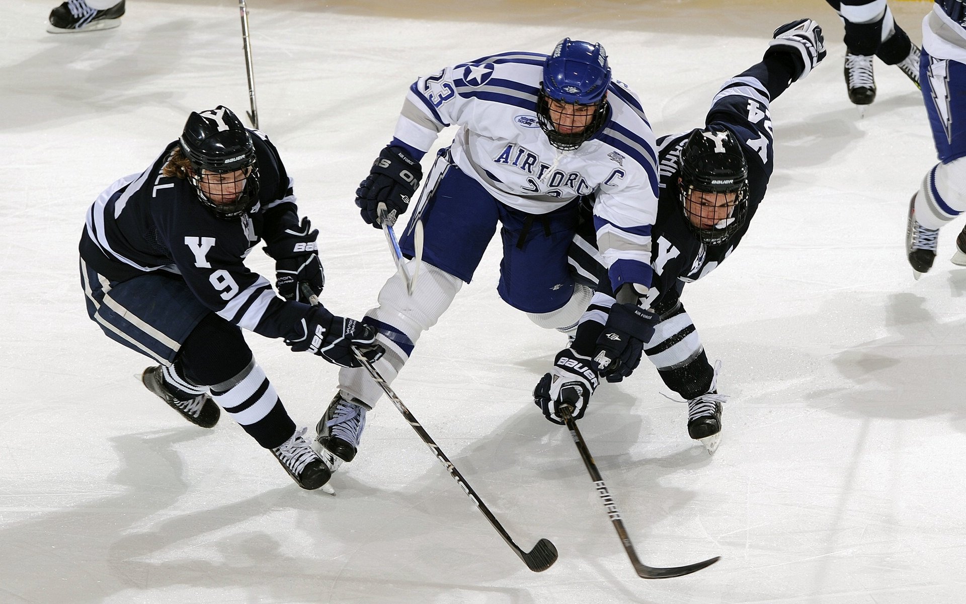 2019年季后赛：库里连续多场投中30分以上，彰显超级巨星内心强大，nba库里2019赛季详细数据